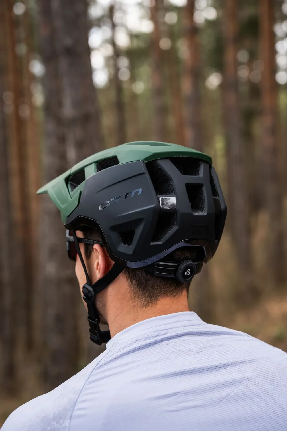 Cyklistická prilba CTM TRAILTAMER, zelená