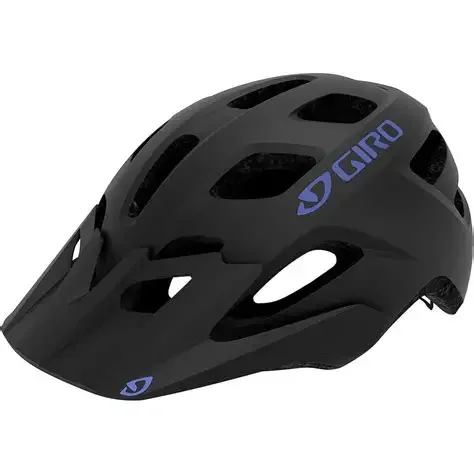 Cyklistická prilba Giro Verce UW Mat Black / Electric Purple