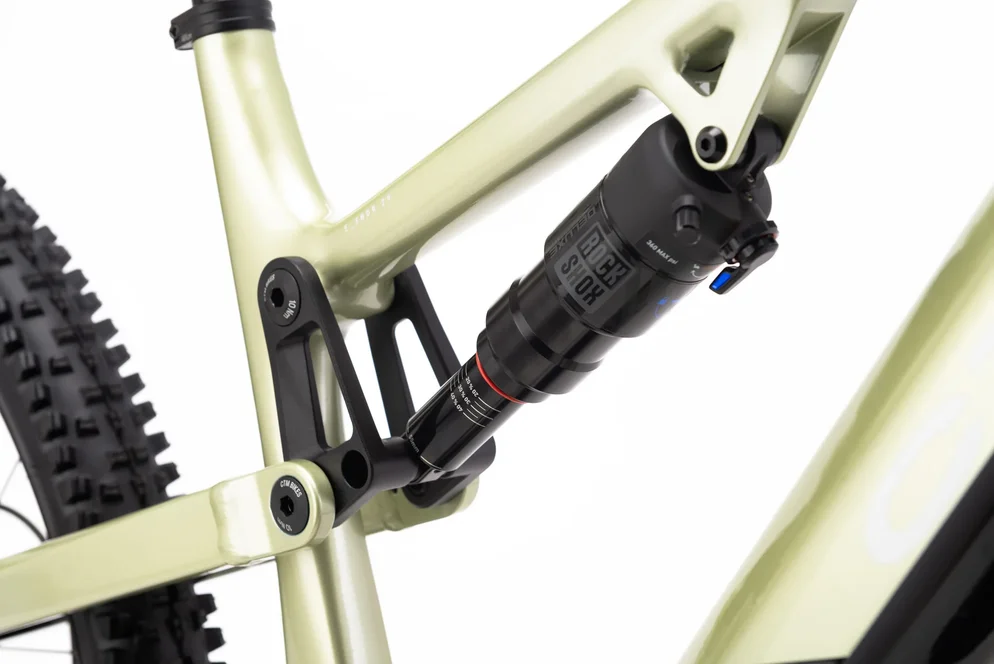 Elektrický horský bicykel CTM REZIST COMP - čierna/svetlá zlatá