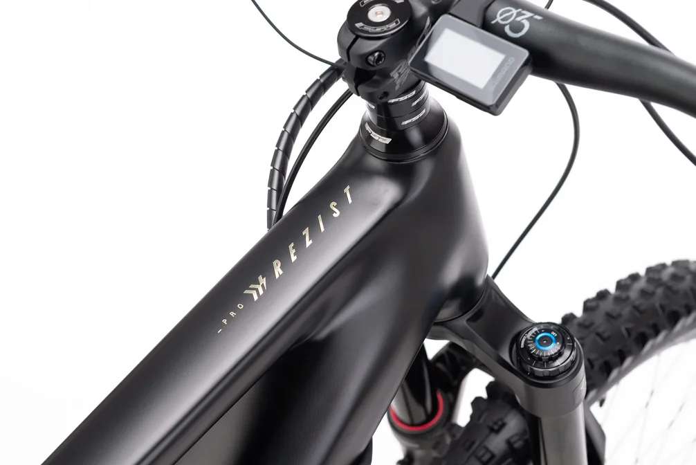 Elektrický horský bicykel CTM REZIST Pro - čierna