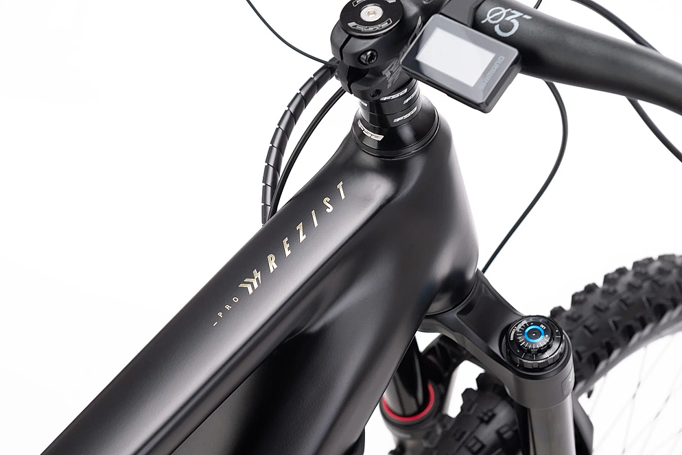 Elektrický horský bicykel CTM REZIST Pro - čierna