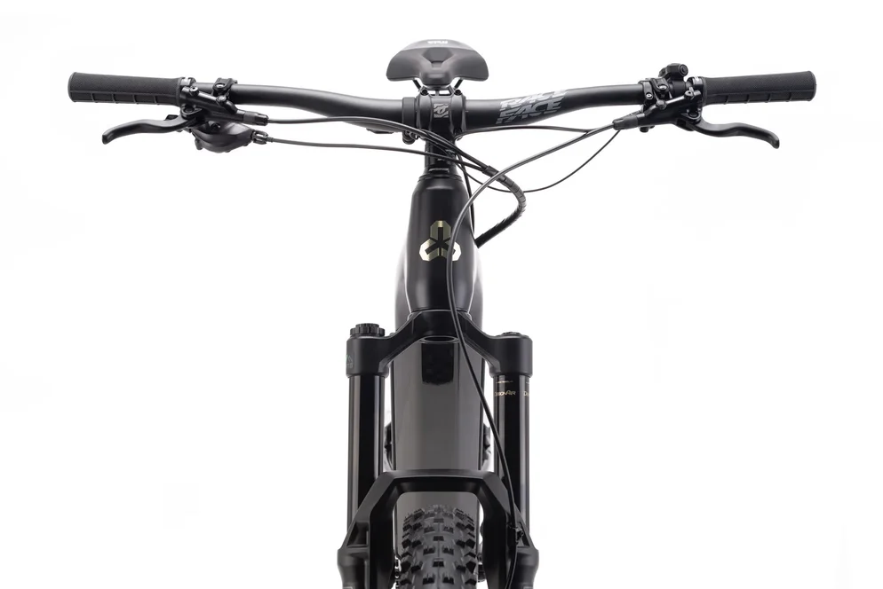 Elektrický horský bicykel CTM REZIST Pro - čierna