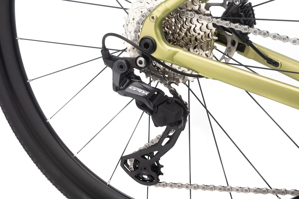 Gravel bicykel CTM KOYUK 2.0 28 – čierna / svetlá zlatá