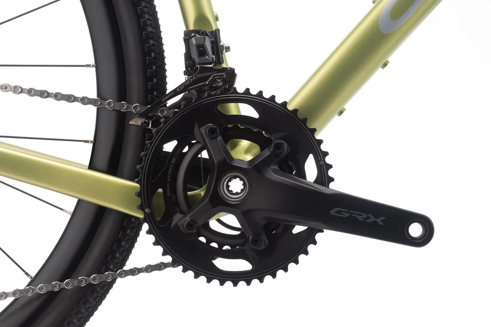 Gravel bicykel CTM KOYUK 2.0 28 – čierna / svetlá zlatá