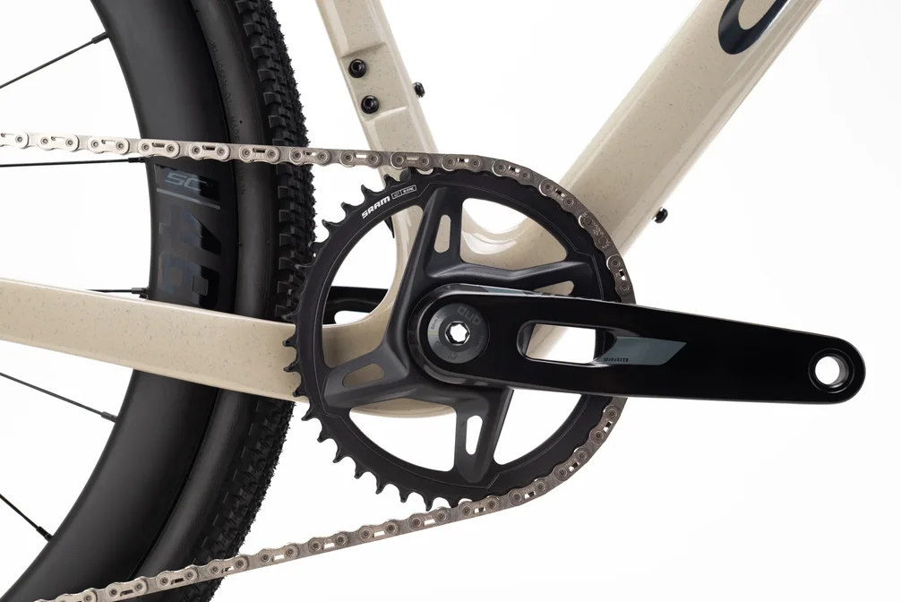 Gravel bicykel CTM KOYUK CR RACE 28 – betónová
