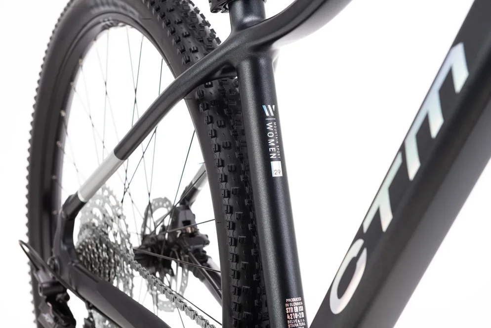 Horský bicykel CTM Charisma 5.0 29 – matná čierna