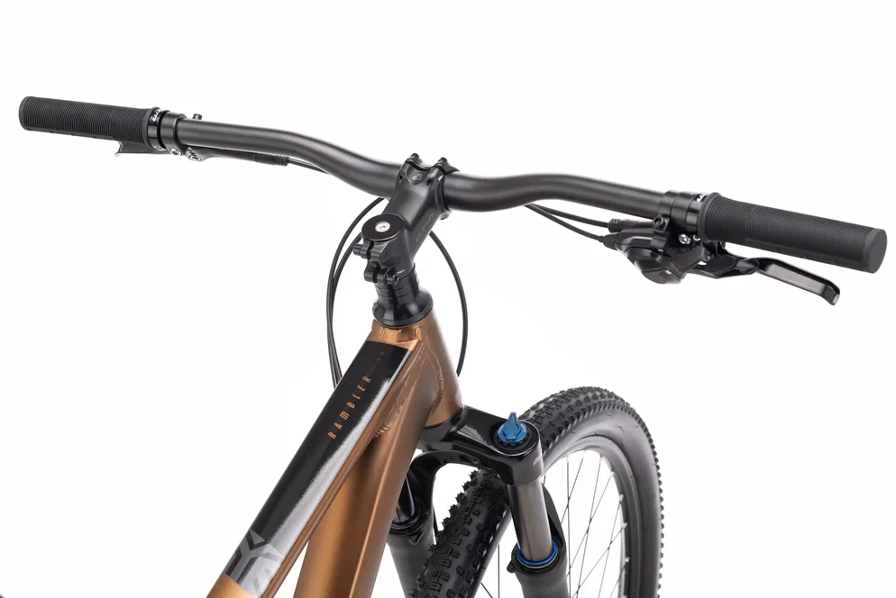 Horský bicykel CTM Rambler 4.0 29 – matná zlatá